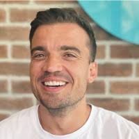 300+ perfiles de «Wolfenden»