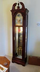 Howard Miller Floor Clock 84 X20 X12 This Clock Is In New Condition Keys And Booklet Included Clock Antique Wall Clock Auction