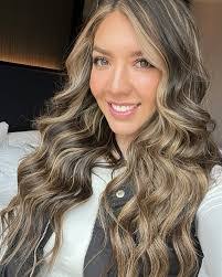 Angelica Graves's Instagram, Twitter & Facebook