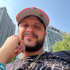 In Suikoden: Star Leap, explore vibrant, bustling towns and meet new and  familiar characters when Konami's RPG launches