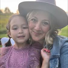 Yesterday's shot of the tulip patch 🌷