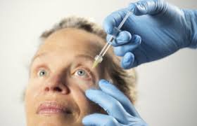 A NEW DELIVERY PLATFORM FOR SUPRACHOROIDAL ADMINISTRATION USING WEST'S  ADVANCEABLE MICRONEEDLE DEVICE