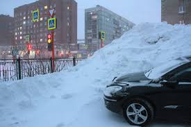 На севере россии аномально много снега. Foto Norilsk Nakrylo Snegopadom I Chernoj Purgoj Rossijskaya Gazeta