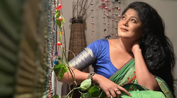 বিয়ে করছেন মৌসুমী হামিদ, গায়ে হলুদ সম্পন্ন
