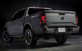 The feature list of navara includes central locking in terms of security. 2021 Nissan Navara Facelift Revealed Titan Style Looks Aeb Apple Carplay New Rugged Pro 4x Variant Paultan Org