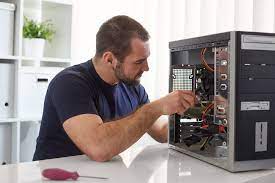 The Benefits of Computer Repair Services vs DIY | SiteUptime Blog