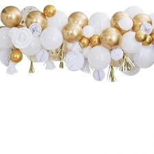 Un anniversaire est un jour de fête. Kit Deco Guirlande Ballons Or Et Blanc Pour L Anniversaire De Votre Enfant Annikids