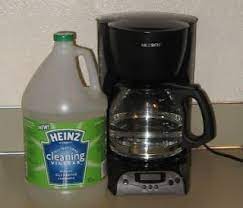 Do i clean my coffee machine with vinegar. How Much Vinegar Does It Take To Clean A Coffee Maker Top Off My Coffee Please