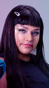 Flor Álvarez de la calle a ser una estrella!! @FLOR ALVAREZ #floralvarez  #musicaurbana #argentina #musica #trap #parati #fyp