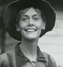 Carol Worthington's Instagram, Twitter & Facebook