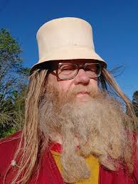 I am 67 years old , too . 🇫🇮😺