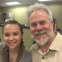 Elizabeth Brookshire's Instagram, Twitter & Facebook