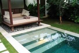 At the expensive end there's small fiberglass and concrete pools. Pin By Jessica Werder On Area De Lazer E Area Externa Pool Houses Backyard Pool Small Pools