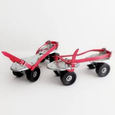 Patins A Roulettes Vintage Mistral Annees 70 Etsy Toy Car Vintage Tricycle