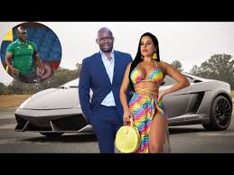 His relationship status is single. Steve Komphela Lifestyle 2021 Wife Networth Salary Cars Children South Africa Rich And Famous