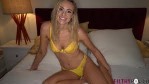 Cute Addie Andrews fucks in her first Porn - POV Filthy Kings