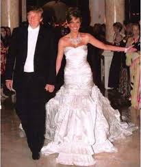 Top 10 Most Expensive Wedding Dresses Topteny Com Trump Wedding Dress Celebrity Wedding Gowns Most Expensive Wedding Dress