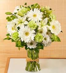 Not only will you find an extensive and. 81 St Patrick S Day Floral Designs Ideas St Patricks Day Flower Delivery Flowers