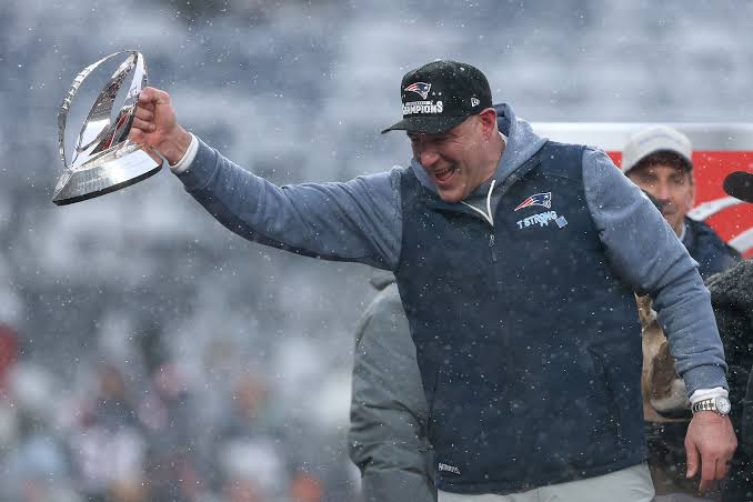 Mike Vrabel's dad proud of Super Bowl run