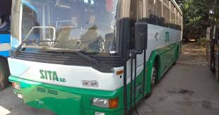 DANNEGGIATI AUTOBUS DI 5 CORSE