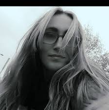 How to avoid being scammed by Starcraft network limited when buying  translator headphones?