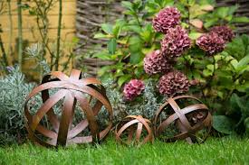 Kuheiga Com Ihr Online Shop Fur Gartenzubehor Wohnaccessoires Garten Deko Gartendeko Rost Blumenrabatte