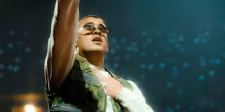 Ficha del disco de bad bunny: Bad Bunny Reggaeton S New King Live In Puerto Rico