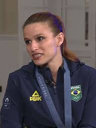 O incômodo causado por repórter da Globo com Jade Barbosa na TV