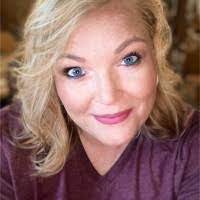 Kari Powell's Instagram, Twitter & Facebook