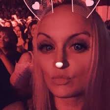 Vicky Chapman (vickythemoo)