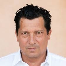 I'm thrilled to share that I've joined Apple as a full-time employee today,  as a Senior Technical Device Manager. Since this past July, I had been a  contractor to the TDM team