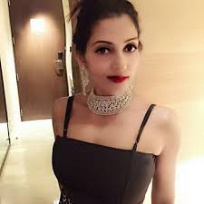 Swati Mukherjee (@swatimukherjee7)