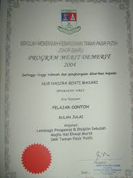 Minggu ini adalah seminggu sebelum tamat latihan industri saya di kilang. 07 June 2009 Dont Judge A Book By Its Cover