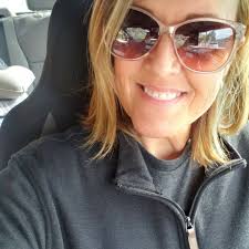 Stream Melanie Hall music