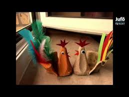 Als grundlage dient der klassiker unter den bastelzutaten: Lustiger Hahn Aus Einem Eierkarton Youtube