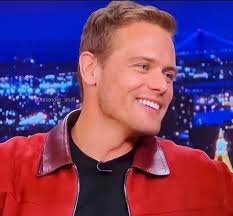 How do I look in red? 🌹🍒