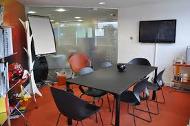 Though small it has a great deal of natural light and views out. Smart Furniture Best Office Furniture Design Ideas For Small Space Uniting Spaces Coworking Consulting Firm