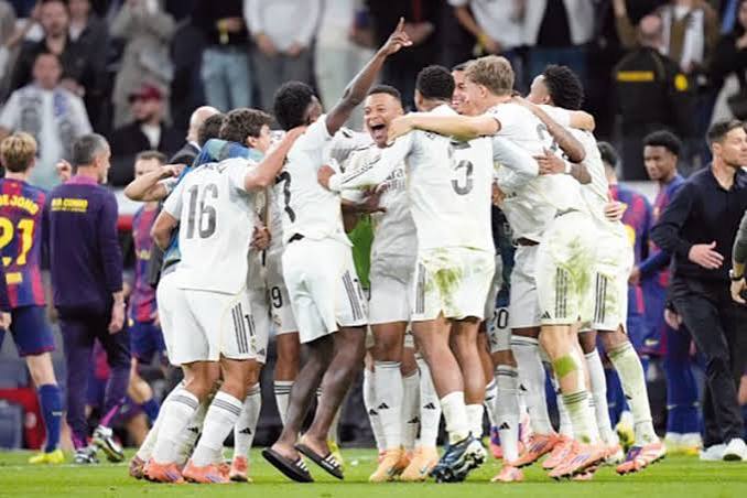 Real Madrid gana 2-1 al Barcelona en el Clásico - El Mundo Boston