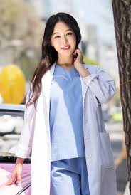 모두닥 사이트에는 치과후기 32,639개 그리고 피부과 후기 31,010개가 있습니다. í•« ìœ íŠœë²„ ê¶ê¸ˆì¦í'€ê¸° ì¹˜ê³¼ì˜ì‚¬ ì´ìˆ˜ì§„ ë·°í‹°ê°€ ì•„ë‹Œ ì¸ìƒê´€ ì„ ë°°ìš°ë‹¤ ì•„ì£¼ê²½ì œ