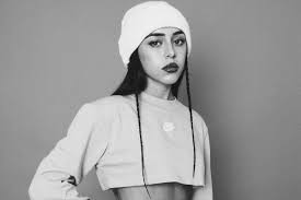 Aún no tenemos ningún álbum de este artista, pero puedes colaborar enviando álbumes de nicki nicole. Fm Like 97 1