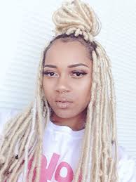 Black And Platinum Blonde Faux Locs Here S How You Can Install Super Long Goddess Faux Locs On Any Hair Type African American Hairstyle Videos Aahv Faux Locs Blonde Faux Locs Hairstyles Hair Styles