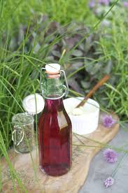 Run the chives under cool water in the sink to remove any dirt. The Best Ways To Preserve Chives Kitchn