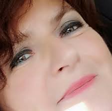 Se Holden è il tuo preferito vota tramite SMS al numero 477.000.1 indicando  il suo nome o 02, tramite APP wittyTV, APP Mediaset Infinity, tramite sito  web www.wittytv.it o tramite smart TV