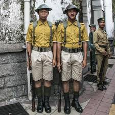 Personnel From The Malaysian Army Wearing The Historic Malay Regiment Uniform For The Malaysia 60th National Day Para Military Forces Malaysia Military History