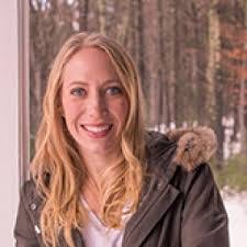 Amanda Stouffer's Instagram, Twitter & Facebook