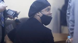 Upgrade to a modern browser, such as google chrome. Fussball News Ronaldinho Aus Arrest Entlassen