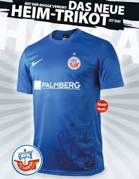 Joachim streich, der in dieser szene ein tor für rostock erzielt. Hansa Rostock 2013 14 Home Hansa Rostock Trikot Rostock
