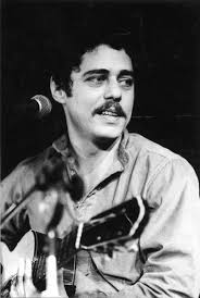 Chico buarque revelou se ao público brasileiro quando ganhou o festival de música popular brasileira nesse ano, transmitido da tv record. Templo Cultural Delfos Chico Buarque Entrevistado Por Clarice Lispector