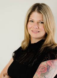 Susan Fillmore's Instagram, Twitter & Facebook