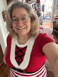 Hi all! I just wanted to introduce myself and share a photo praying for all  our linemen 🙏🏼